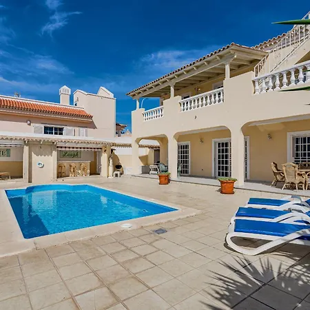 El Yuka With Heated Pool *