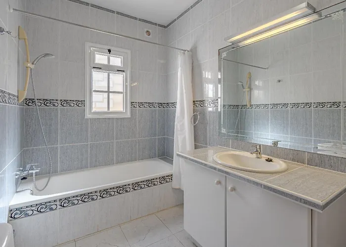 Villa El Yuka With Heated Pool