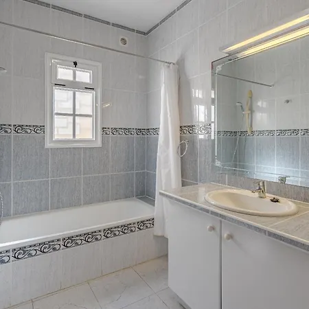 Villa El Yuka With Heated Pool