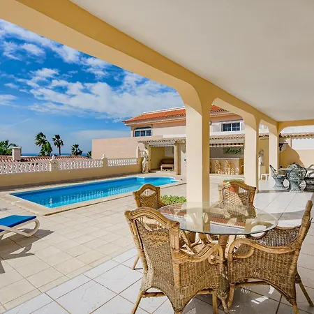 El Yuka With Heated Pool Callao Salvaje