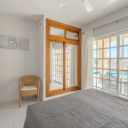 Vila El Yuka With Heated Pool *