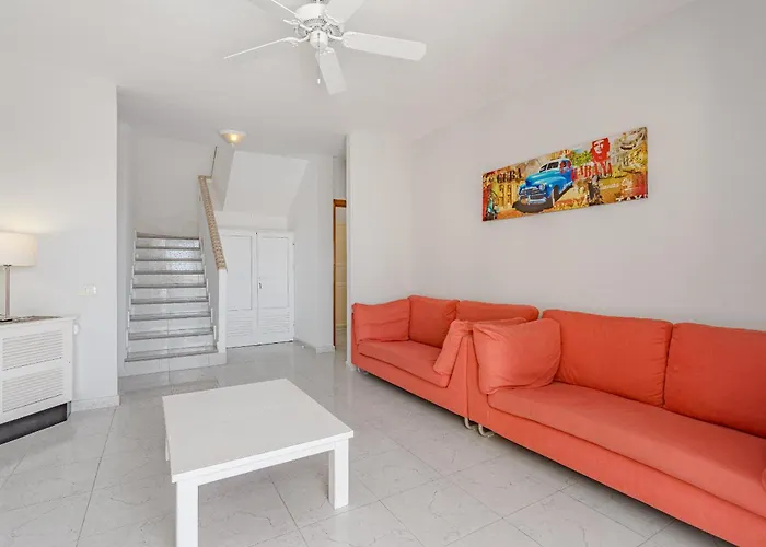 El Yuka With Heated Pool Villa *