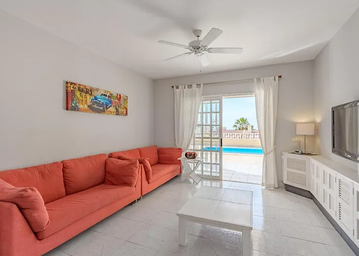 El Yuka With Heated Pool Villa *